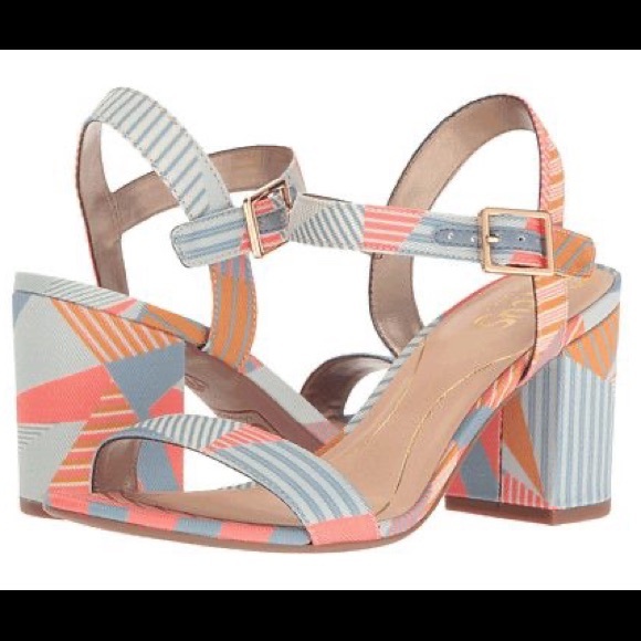 Shoes - Circus by Sam Edelman Ashton Peach Stripe Print🍑